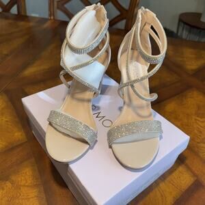 Top Moda Heels Chunky with Rhinestones Women's size 6.5 Beige